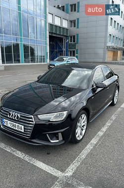 Седан Audi A4 2018 в 