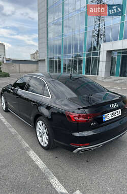 Седан Audi A4 2018 в 