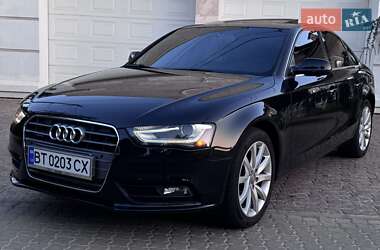 Седан Audi A4 2013 в 