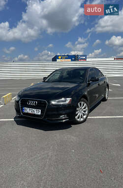 Седан Audi A4 2014 в 