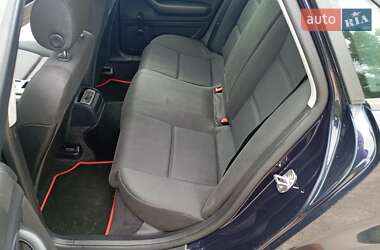 Седан Audi A4 2001 в 