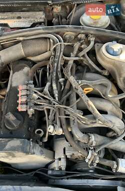 Седан Audi A4 1996 в 