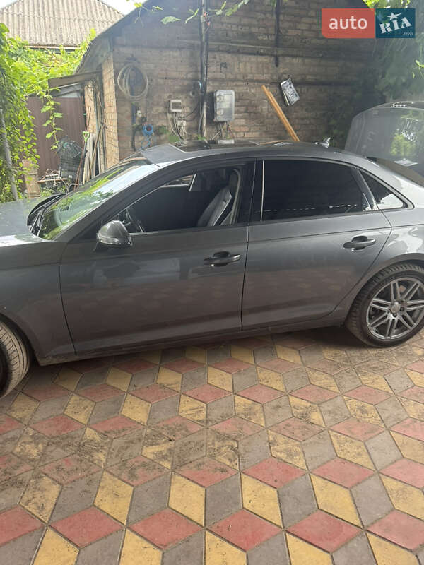 Седан Audi A4 2016 в Пирятине