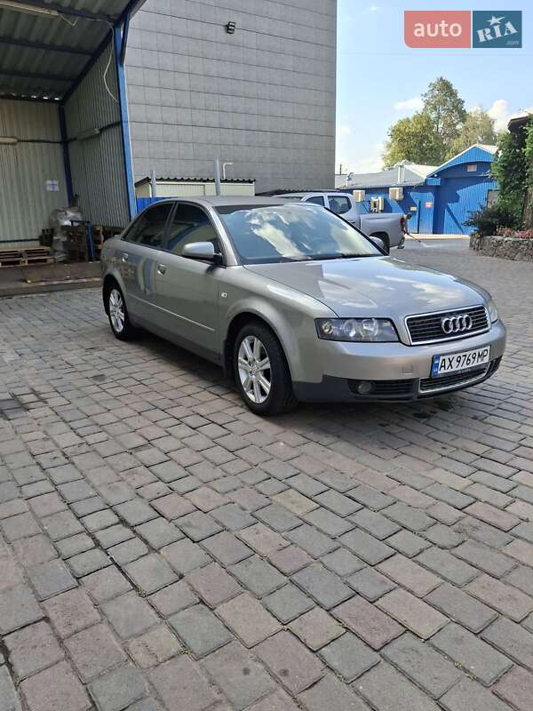 Седан Audi A4 2003 в Харькове