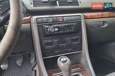 Седан Audi A4 2003 в 