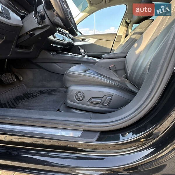 Седан Audi A4 2016 в Киеве