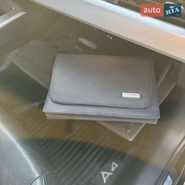 Седан Audi A4 2016 в Киеве