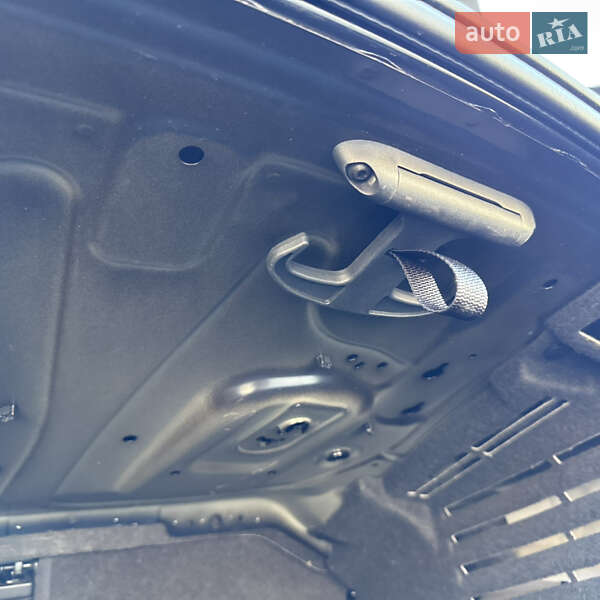 Седан Audi A4 2016 в Киеве