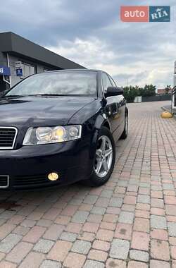 Седан Audi A4 2003 в 