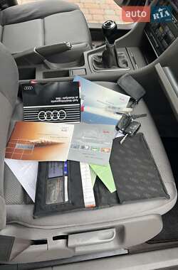 Седан Audi A4 2003 в 
