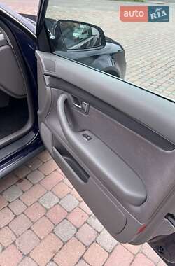 Седан Audi A4 2003 в 