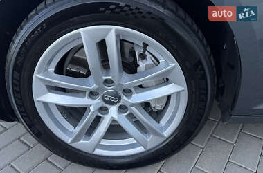 Седан Audi A4 2017 в 