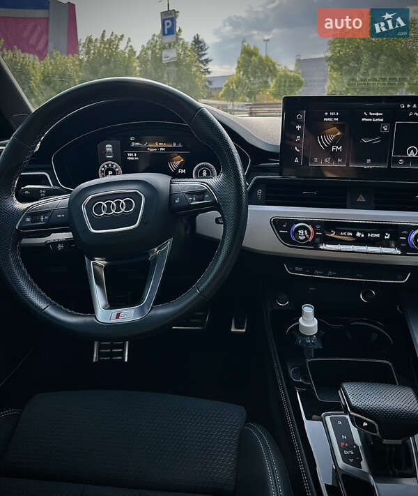 Седан Audi A4 2022 в Запорожье