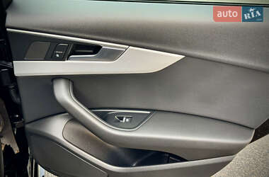Седан Audi A4 2017 в 