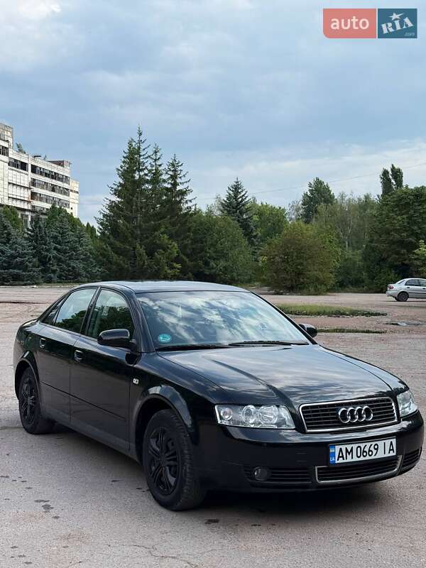 Седан Audi A4 2001 в Житомире