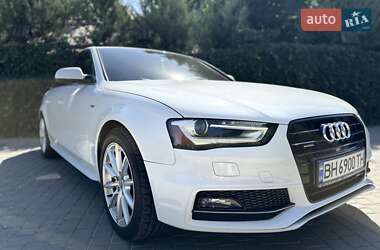 Седан Audi A4 2015 в 