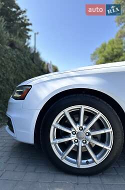 Седан Audi A4 2015 в 