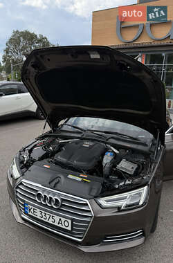 Седан Audi A4 2018 в 