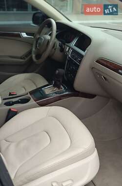 Седан Audi A4 2012 в 