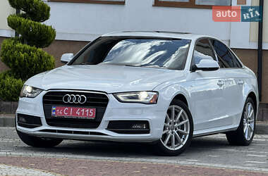 Седан Audi A4 2015 в 