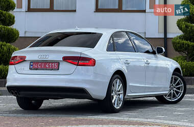 Седан Audi A4 2015 в 