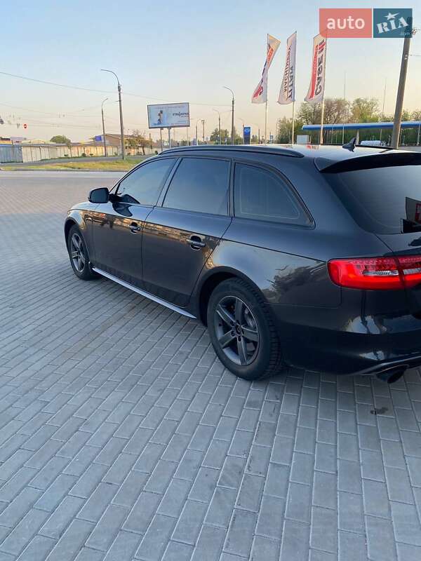 Універсал Audi A4 2013 в Черкасах
