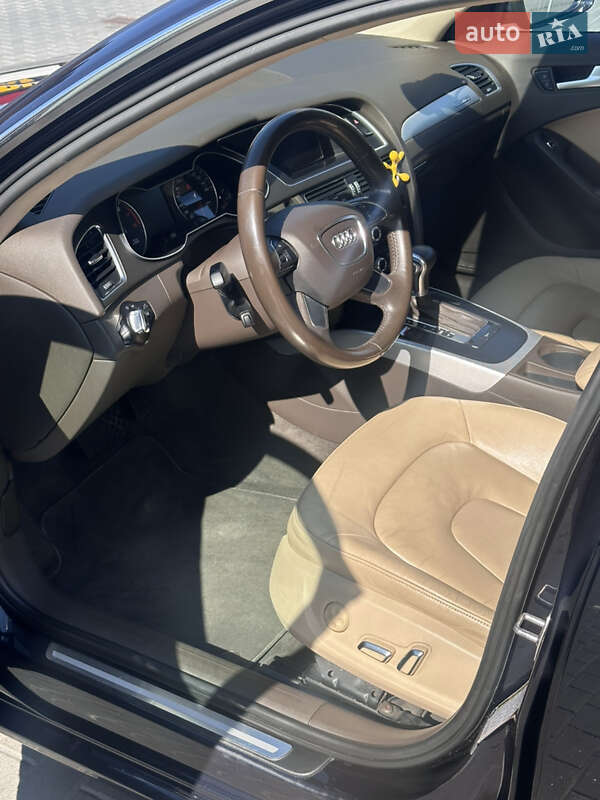 Седан Audi A4 2013 в Києві