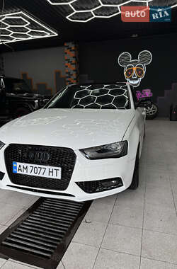 Седан Audi A4 2013 в 