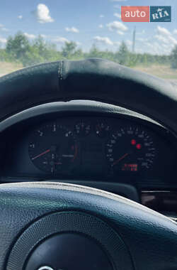 Седан Audi A4 1999 в 