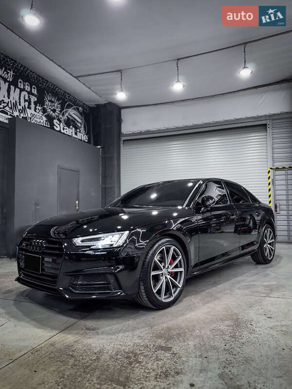 Audi A4 2017