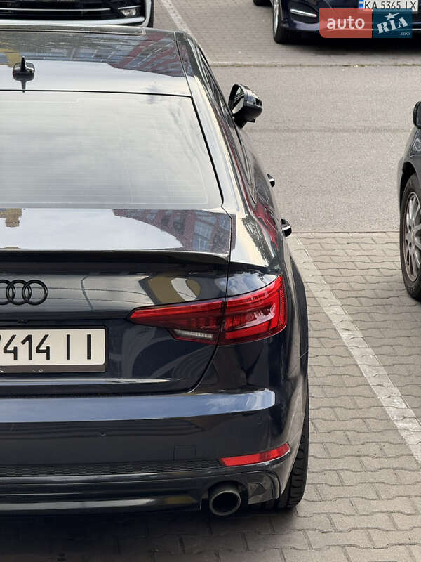 Седан Audi A4 2016 в Киеве