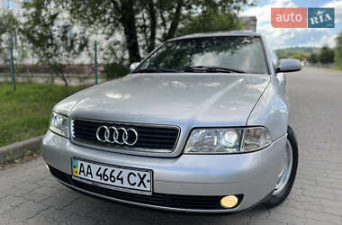 Седан Audi A4 2001 в 