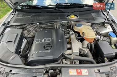 Седан Audi A4 2001 в 
