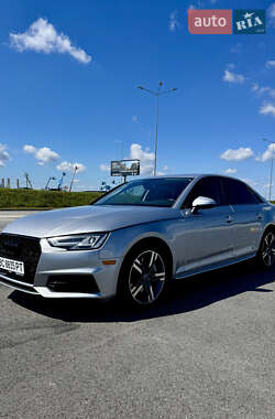 Седан Audi A4 2017 в 
