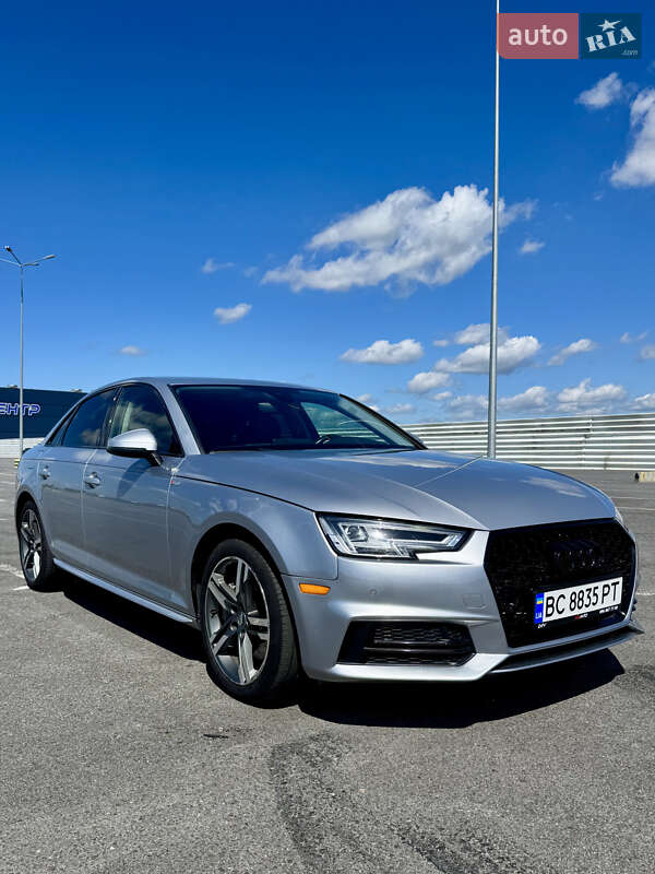 Седан Audi A4 2017 в Львові