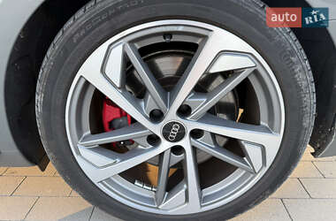 Седан Audi A4 2023 в 