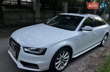 Седан Audi A4 2015 в 