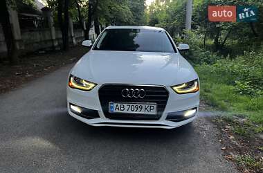 Седан Audi A4 2015 в 