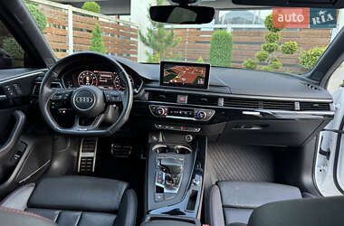 Седан Audi A4 2018 в 