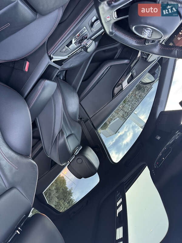 Седан Audi A4 2018 в Стрию