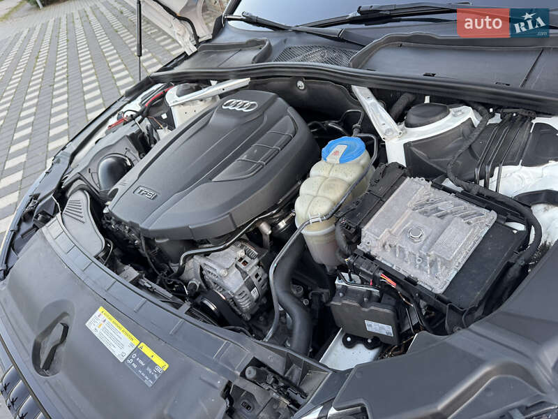 Седан Audi A4 2018 в Стрию