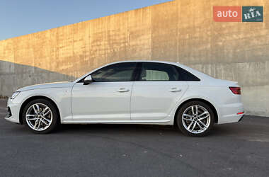 Седан Audi A4 2017 в 