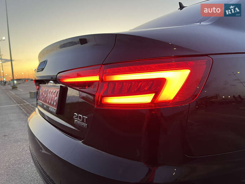 Седан Audi A4 2017 в Львові