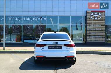Седан Audi A4 2023 в 
