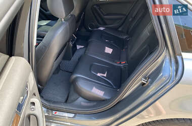 Седан Audi A4 2015 в 
