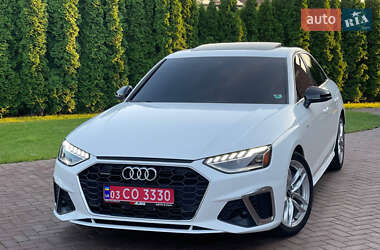 Седан Audi A4 2022 в 