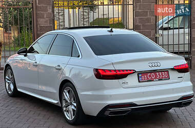 Седан Audi A4 2022 в 