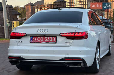 Седан Audi A4 2022 в 