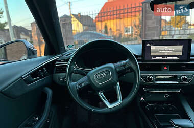 Седан Audi A4 2022 в 