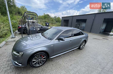 Седан Audi A4 2015 в 